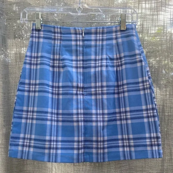 Brandy Melville plaid blue and white cara mini skirt - Picture 7 of 7